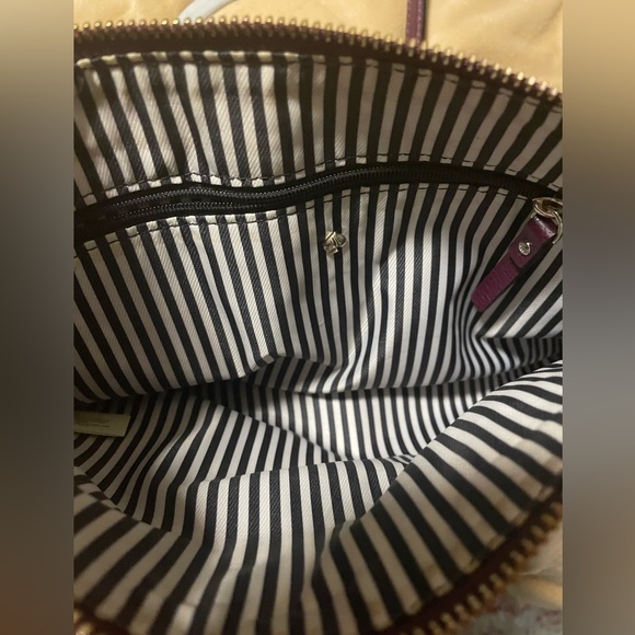 Kate Spade burgundy patent leather bag.  No signs of wear. - Picture 3 of 6